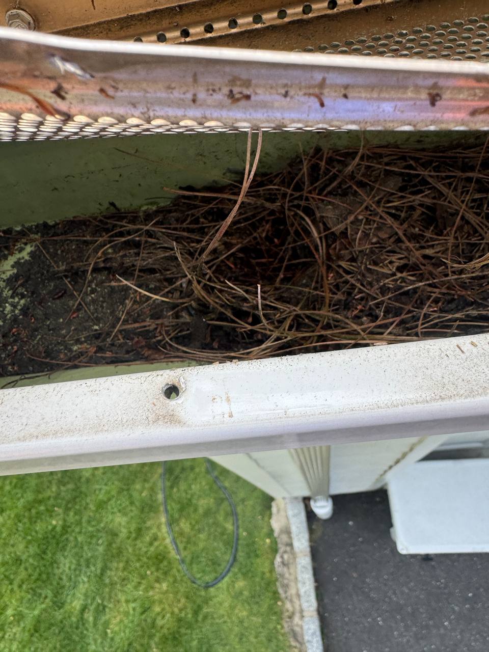 Gutter outlet detail