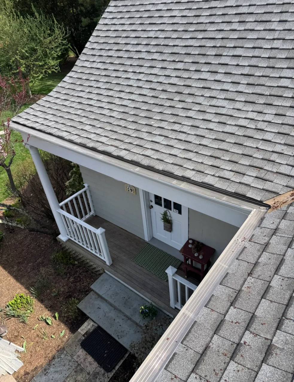 Roofline & gutter detail